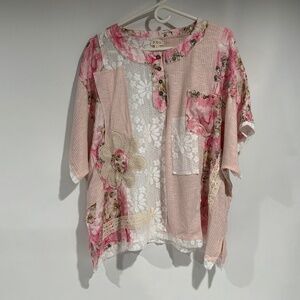 New POL Sz L Patchwork Lace Floral Pink Top